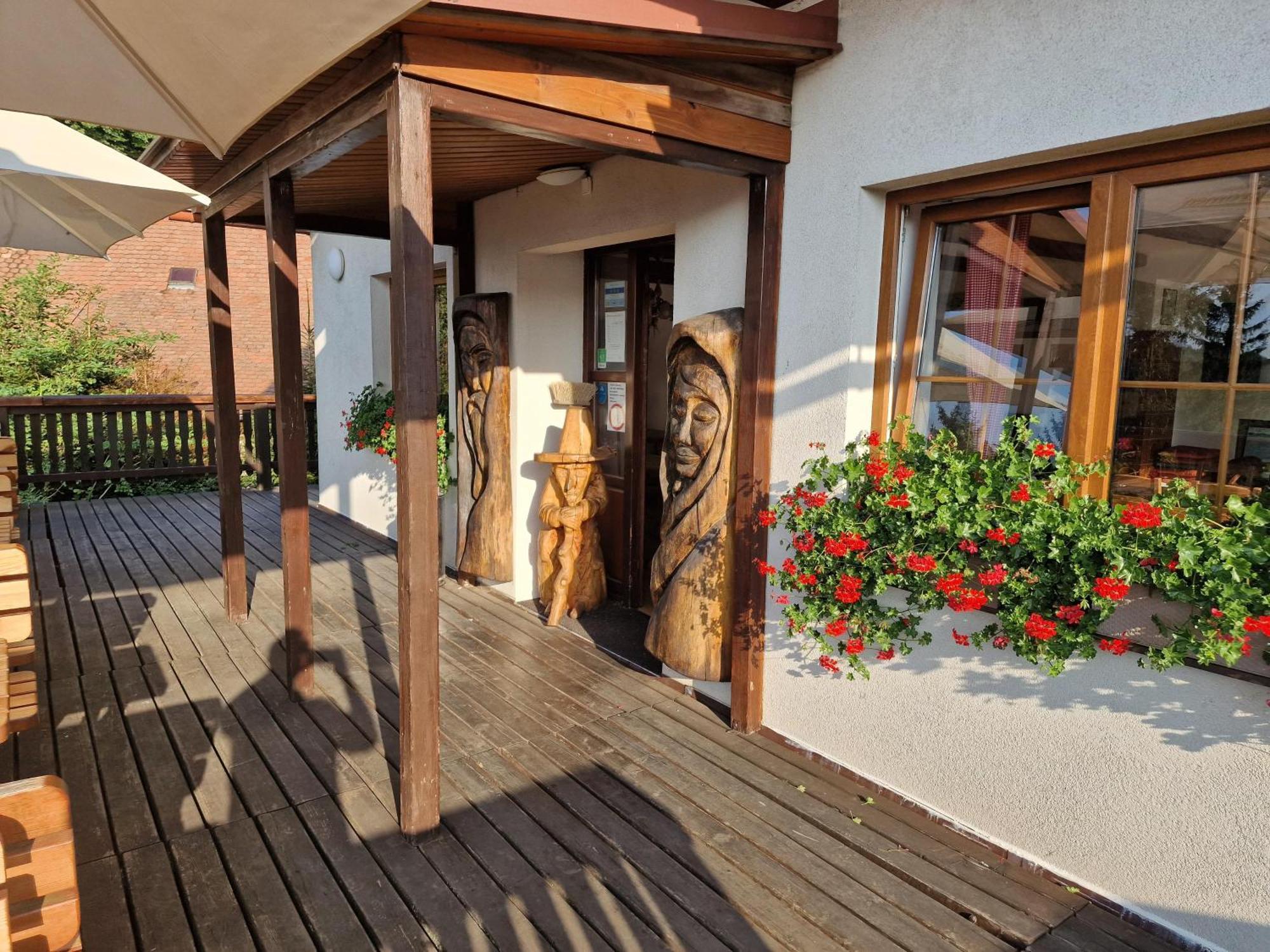 Wellness Hotel Chata Jana Lopeník 外观 照片